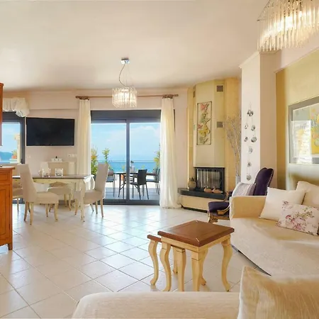 Lina's Sea View Appartamento *