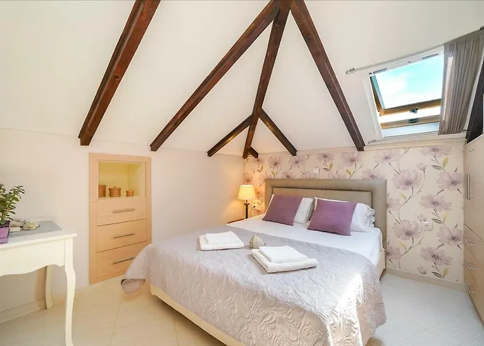 Lina's Sea View Διαμέρισμα *